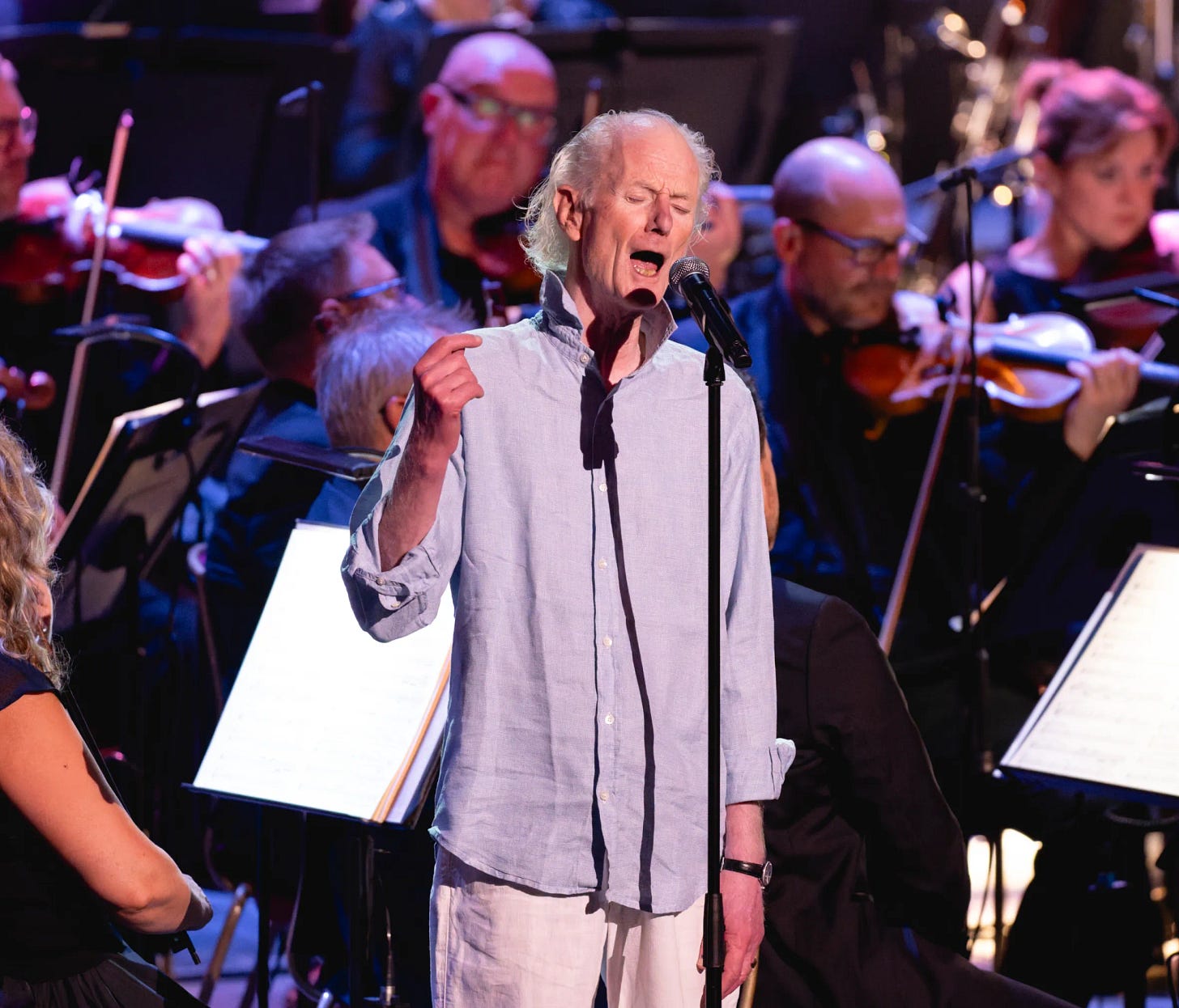 Peter Hammill singing at the BBC Proms 2018 with the BBC Concert Orchestra.