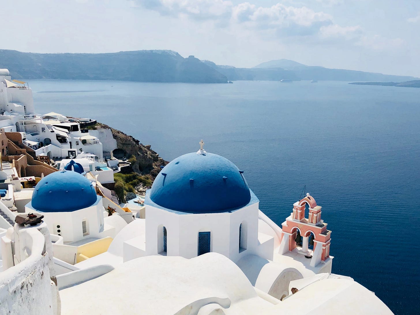 Best Beach Holiday and Vacation in Santorini, Greece, 2023 Best Beach Holiday and Vacation in Santorini, Greece, 2023