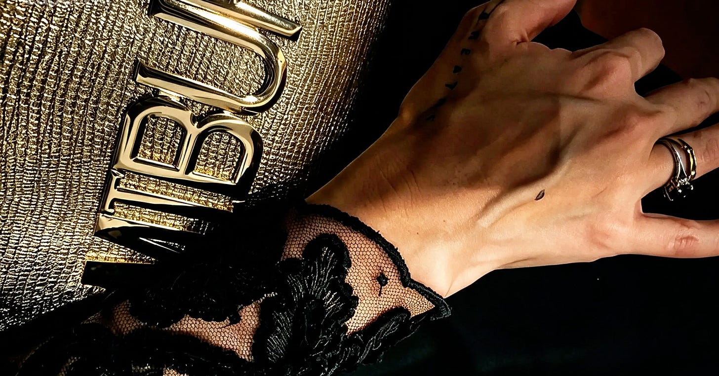 Detalles del look de Tala Álvarez para la Gala Magas