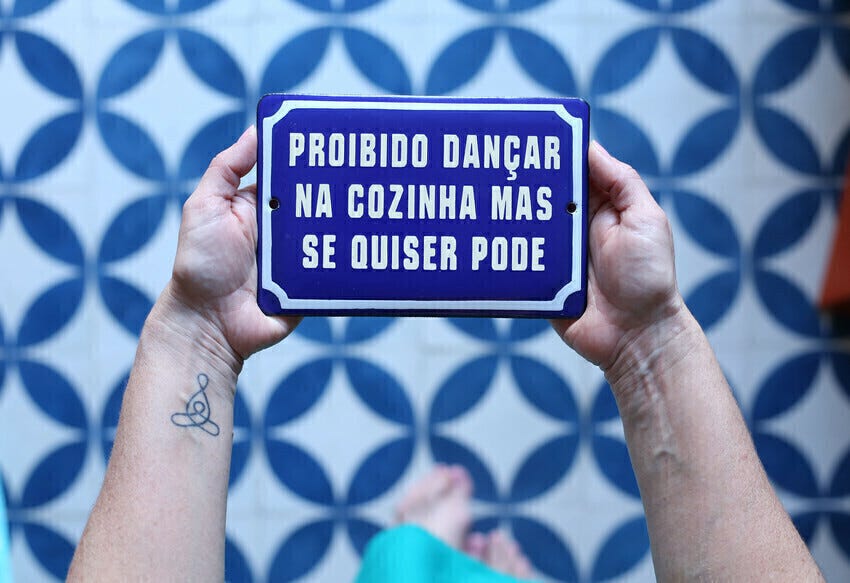 É proibido dançar na cozinha