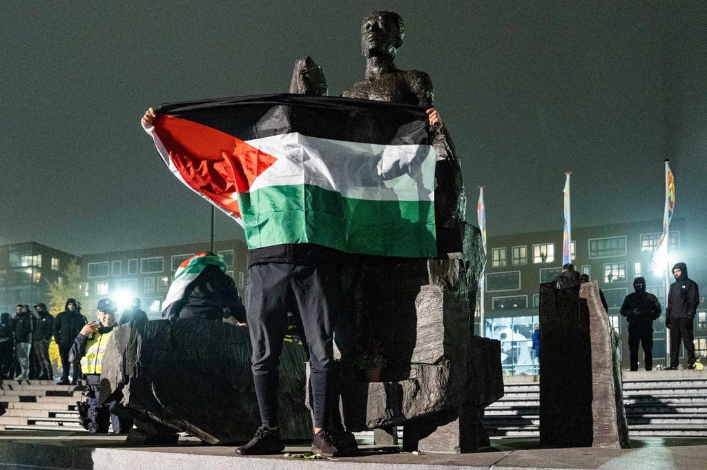 Israel to send planes to Amsterdam after violence against Israeli soccer  fans | South China Morning Post