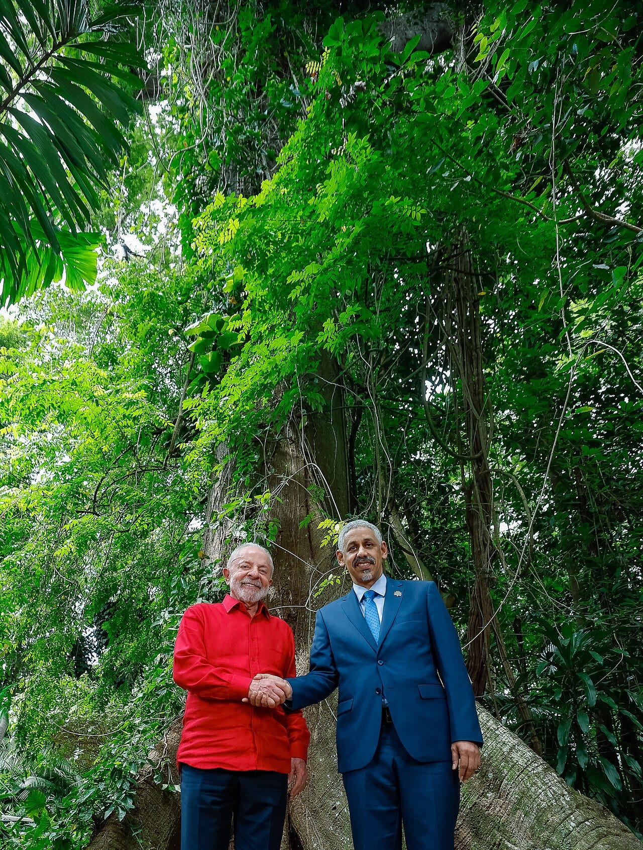 Sidi Ould Tah meeting Brazil's President Lula in Belém in November 2025 Sidi Ould Tah meeting Brazil's President Lula in Belém in November 2025
