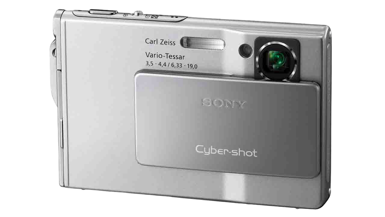 Why Gen Z Is Buying 20-Year-Old Sony Cyber-Shot Cameras in 2026