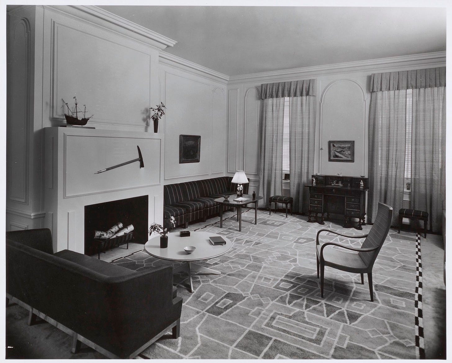 Room in an apartment with a chimney