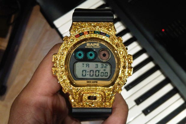 pharrell-custom-bape-casio-gshock-dw-6900