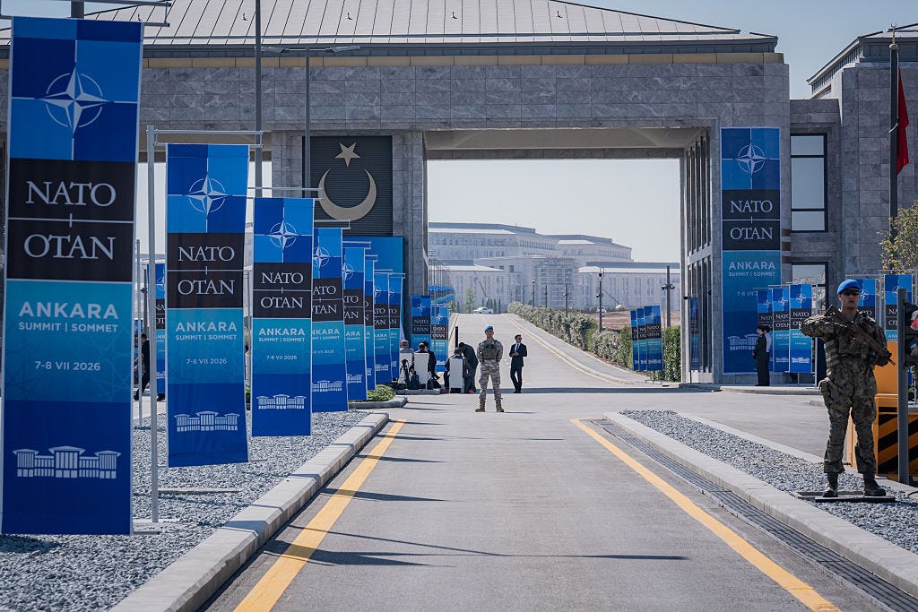 US looks to soften Europe troop drawdown at NATO summit in Ankara | Euractiv US looks to soften Europe troop drawdown at NATO summit in Ankara | Euractiv