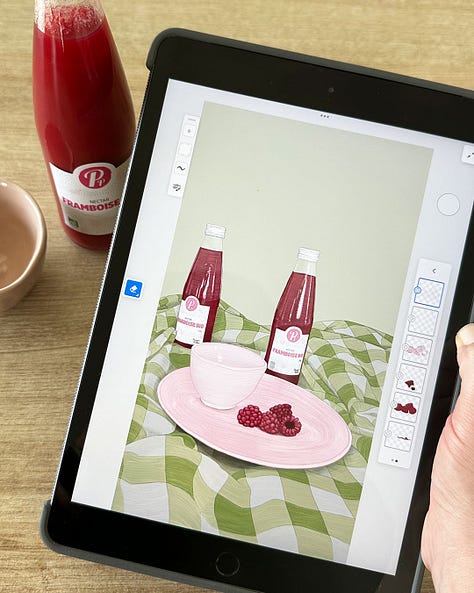 Travaux préparatoires, détails et dessin terminé de l'illustration pour la sortie des bouteilles de nectar de framboise bio : deux bouteilles sur une nappe de pique nique, à coté d'une assiette dans laquelle restent quelques framboises.
