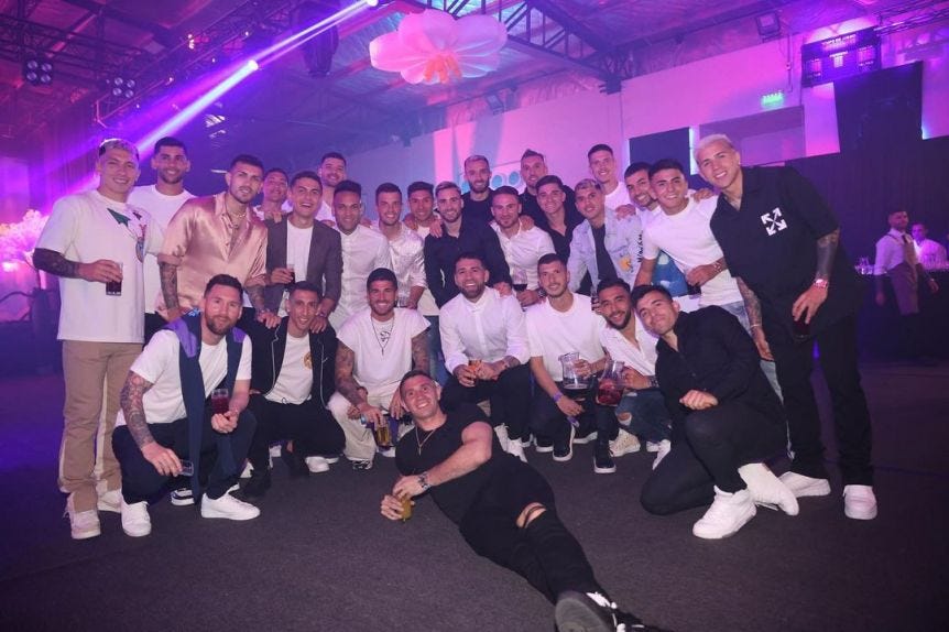 Shows en vivo, invitados especiales y más: así fue la fiesta de los jugadores de la Selección - La Tecla Shows en vivo, invitados especiales y más: así fue la fiesta de los jugadores de la Selección - La Tecla