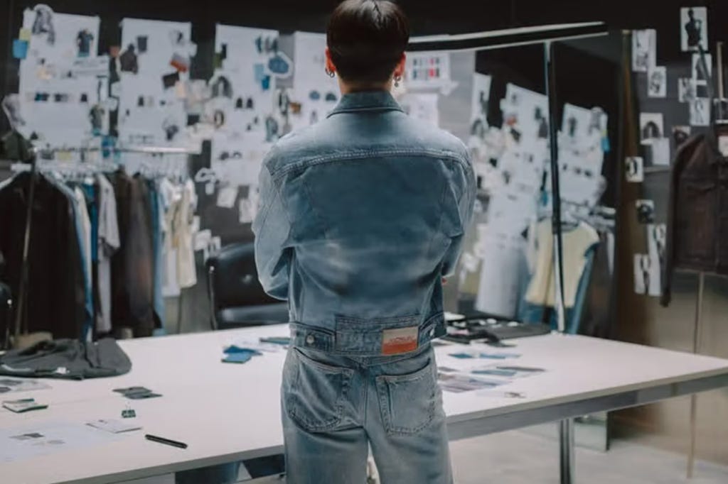 Calvin Klein revela collab com o cantor Jung Kook Calvin Klein revela collab com o cantor Jung Kook