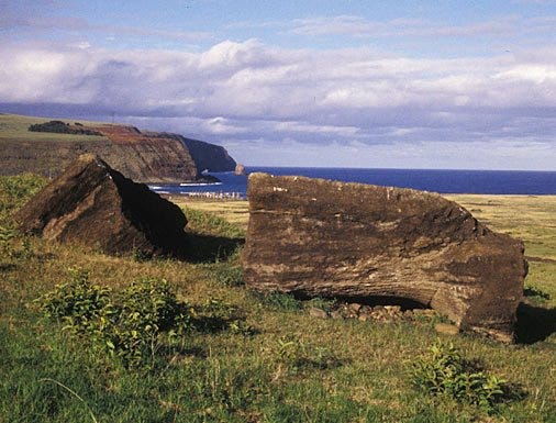 fallen moai