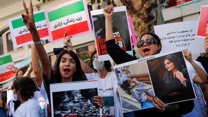 Iran abolishes morality police after months-long anti-hijab protests ...