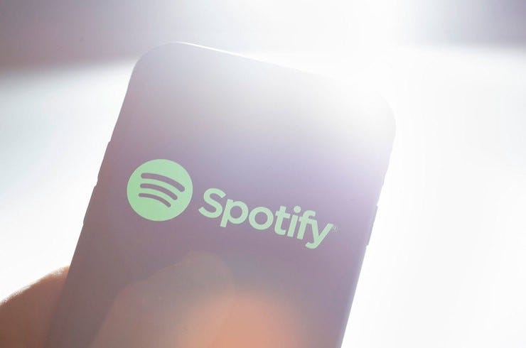 Spotify phone sun flair a billboard 1548