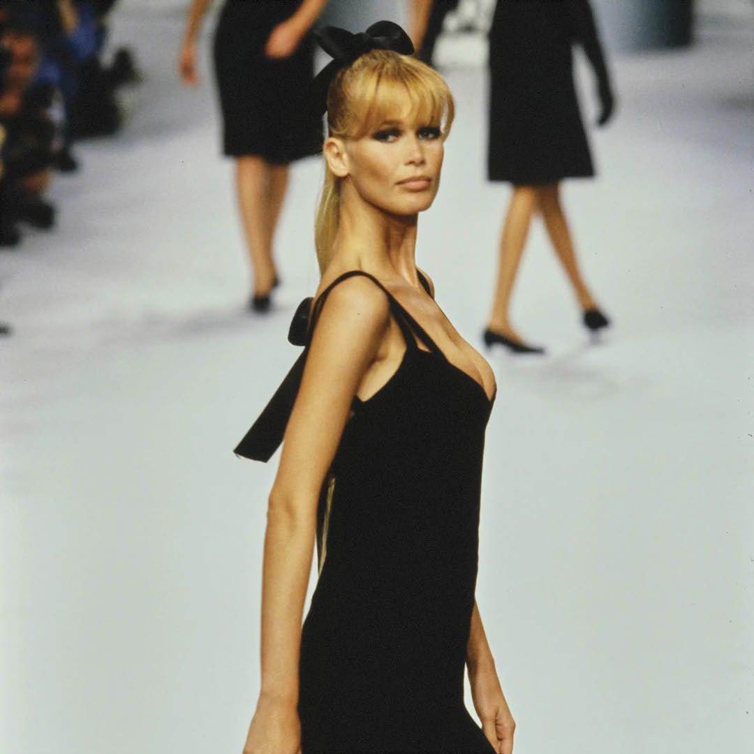 chanel fall winter 1995 haute couture claudia schiffer