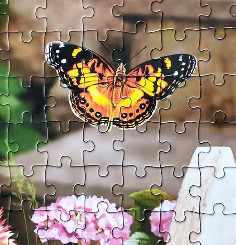 Vermont Christmas Company Cardinals and Friends Jigsaw Puzzle