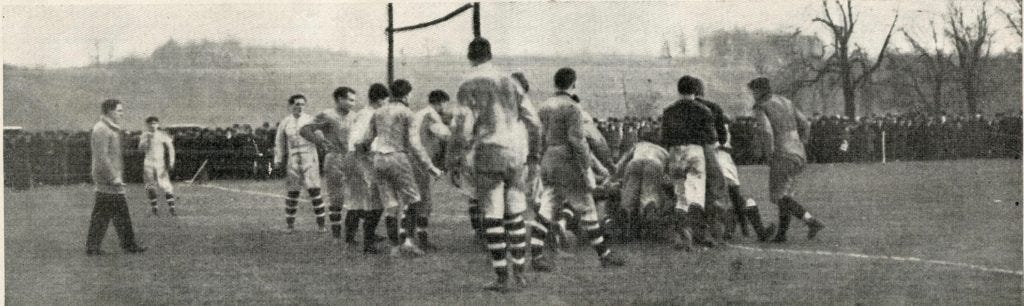 Running the ball up the middle was part of Canadian rugby, though it occurred less frequently than in the American game. Running the ball up the middle was part of Canadian rugby, though it occurred less frequently than in the American game.