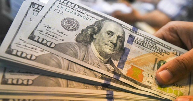 Đồng đô la Mỹ trượt giá mạnh