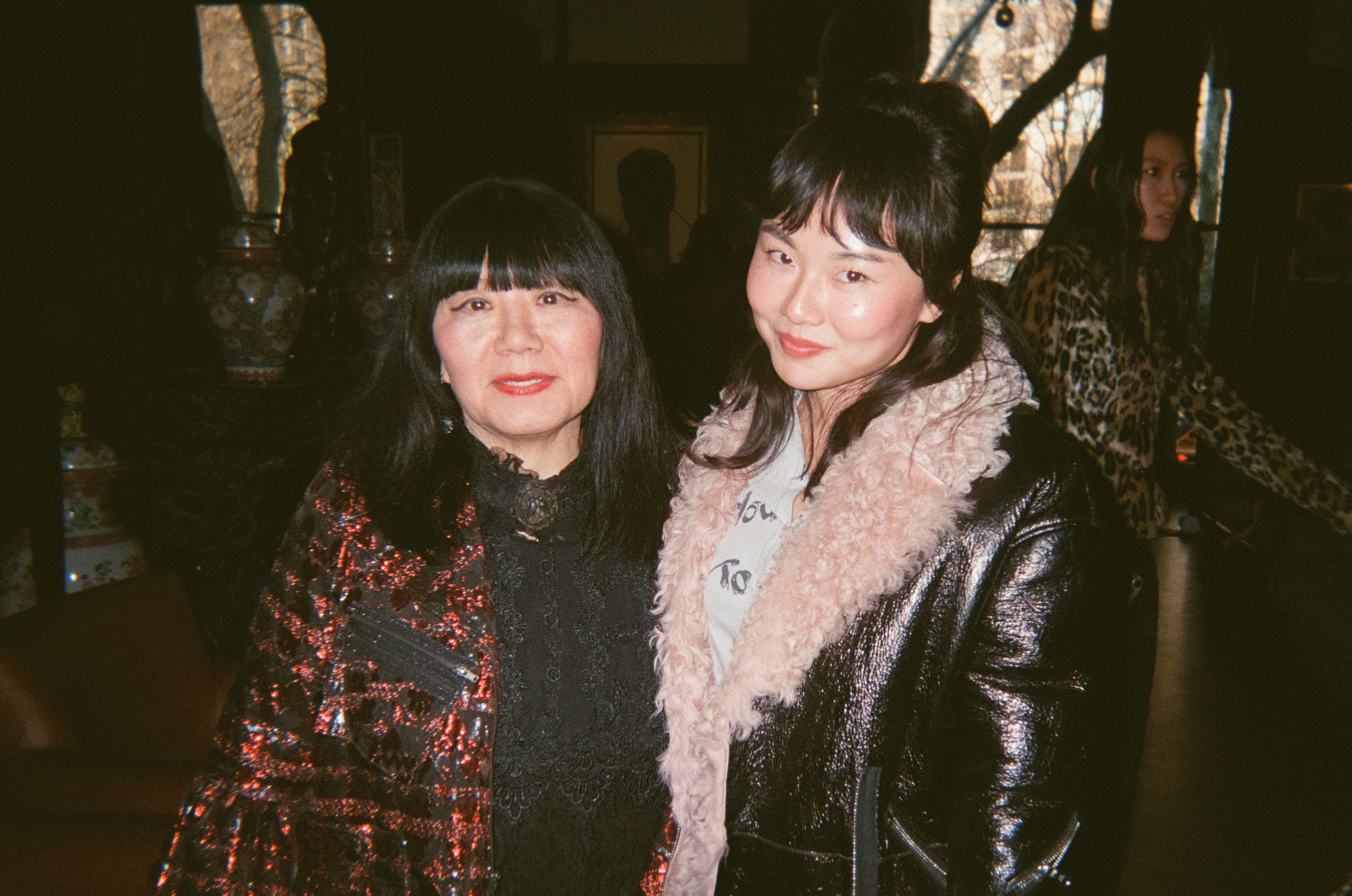 themolehill.net - Viv Chen - how i got paid to attend fashion week as a freelance writer