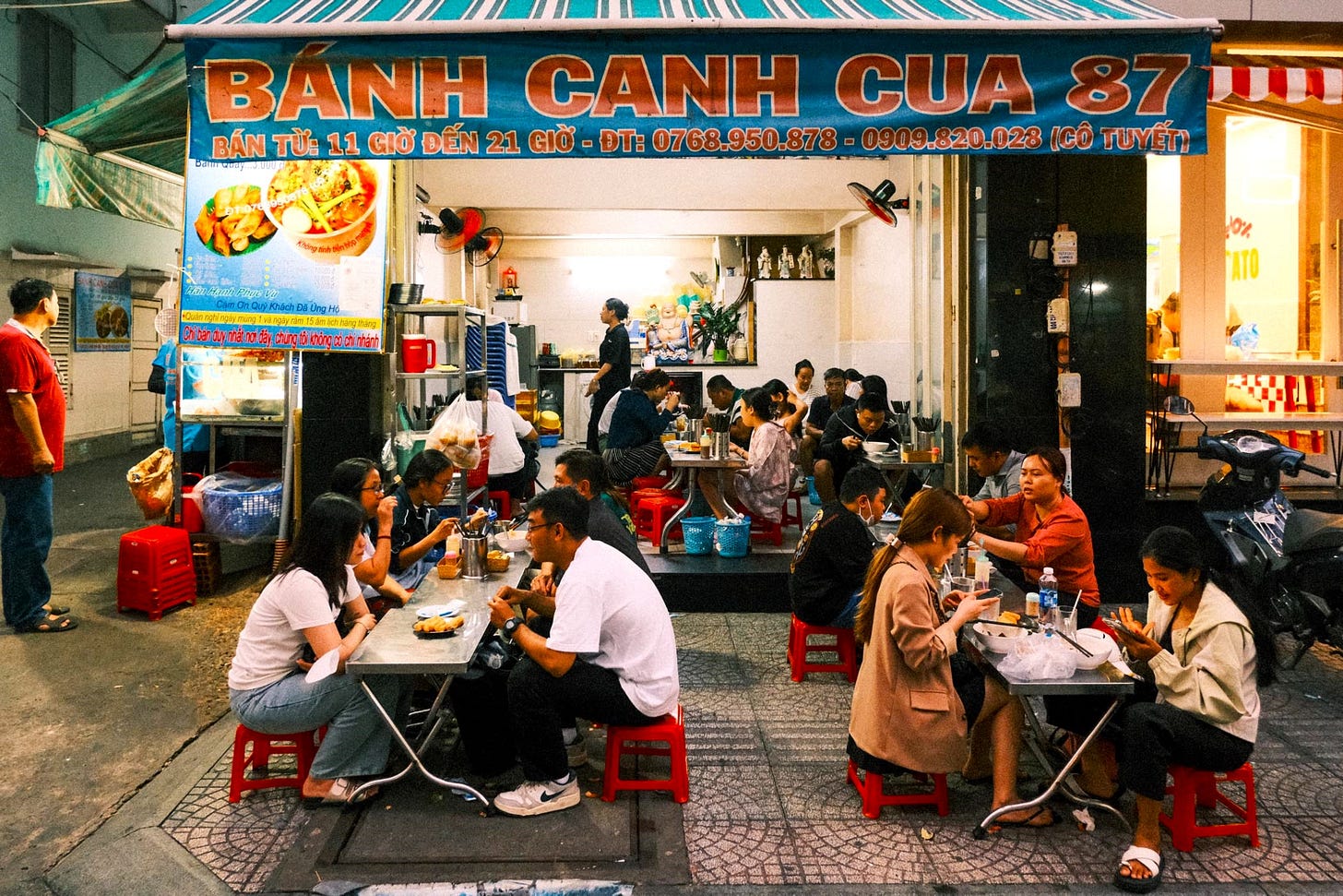 Tran Khac Chan street food street, Ho Chi Minh City, Saigon, Vietnam