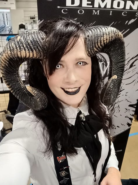 Some pictures at the Memphis Monster Con