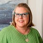 Stacy @ The Latchkey Readers's avatar