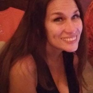 I'll Sue You: “Federal bill” author Francesca Amato loses IRS status, threatens journalists, and faces backlash for alleged self-enrichment.