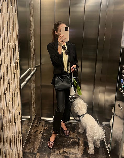 Elevator selfies