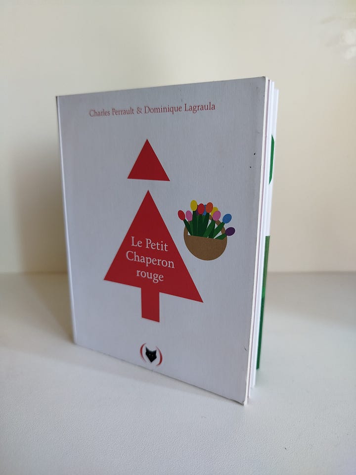 Foto dell'autrice dell'articolo - Le  Petit  Chaperon  rouge  di  Dominique Lagraula.©Éditions des  Grandes Personnes, 2019.