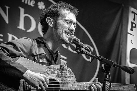 Open Mic Night at the Iron Horse Pub / photos by author