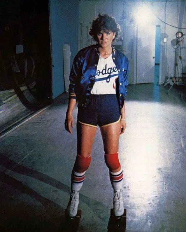 Early days of Linda Ronstadt, whose voice would soon conquer the charts. Early days of Linda Ronstadt, whose voice would soon conquer the charts.