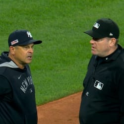 Aaron Boone and DJ LeMahieu get ejected in the 10th Aaron Boone and DJ LeMahieu get ejected in the 10th