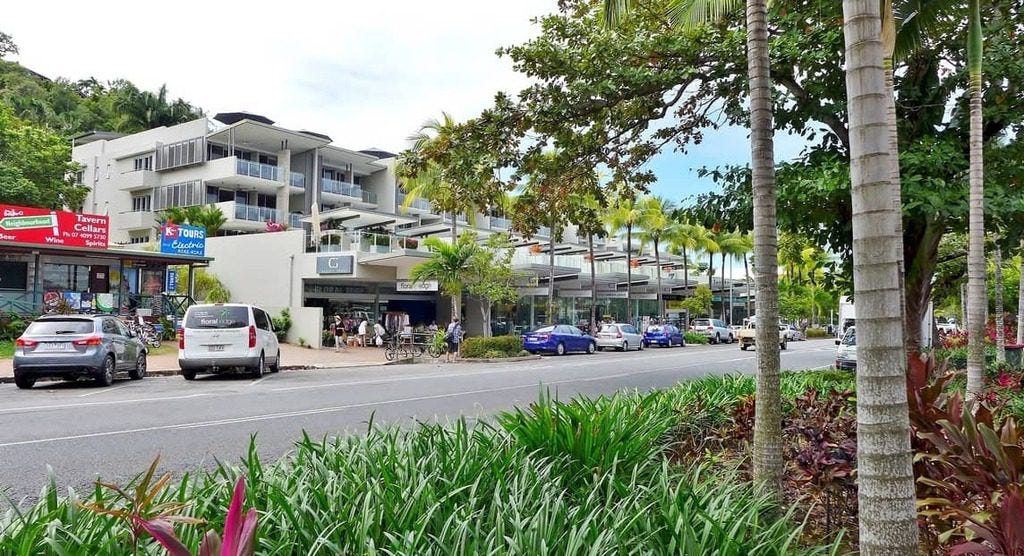 Macrossan street in Port Douglas