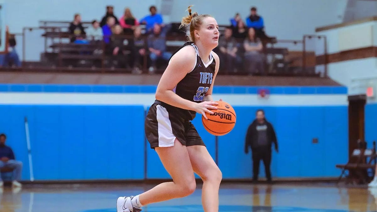 Maggie Russell: One of the Greatest Players in Tufts’ Women’s ...