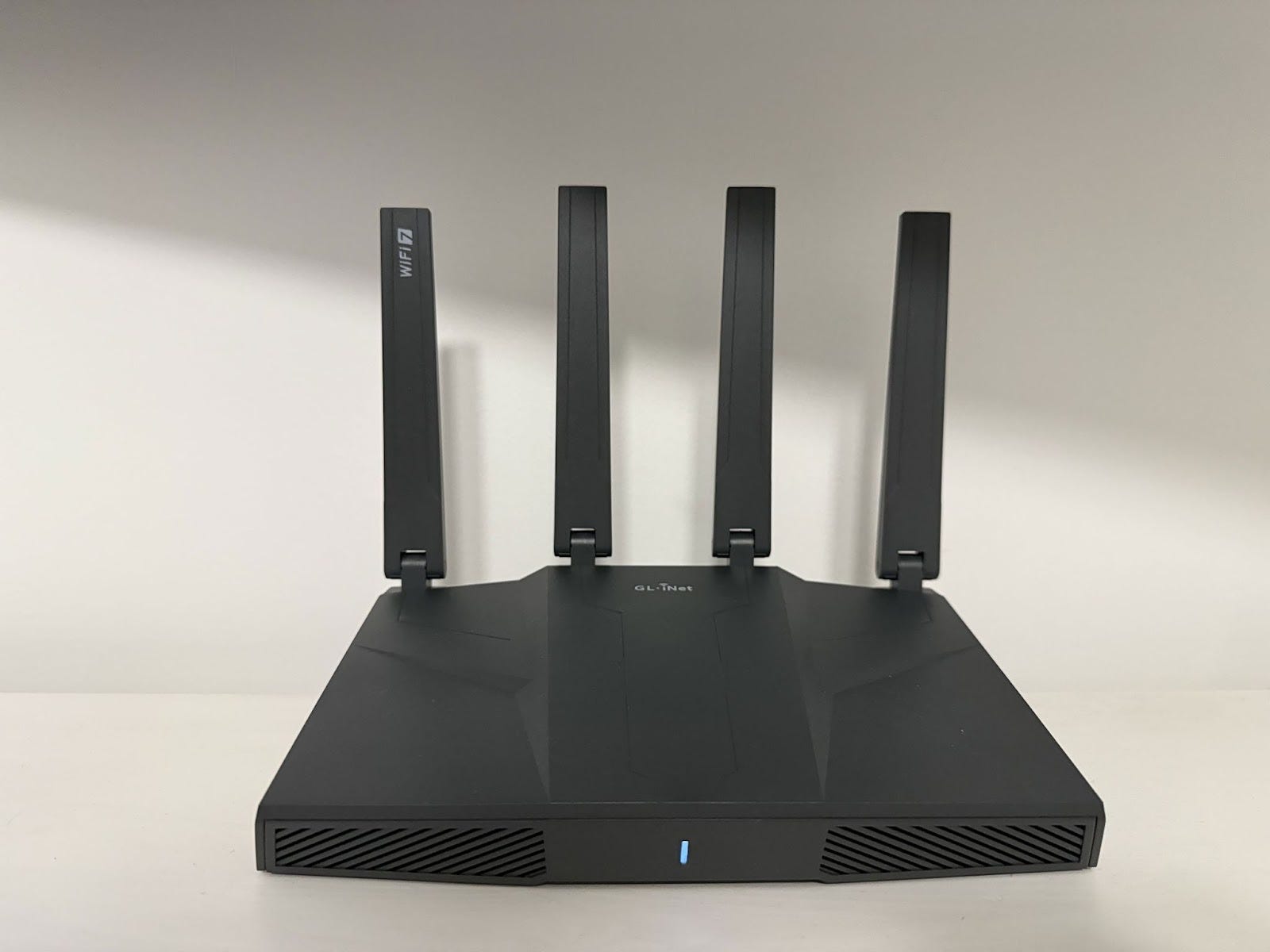 Flynn Router Flint 3 Router Review (2025): Real-World Comparison with Flint 2