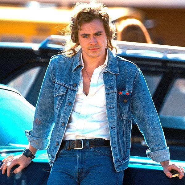 dacre montgomery shows bulging in stranger things billy zac efron dacre montgomery shows bulging in stranger things billy zac efron