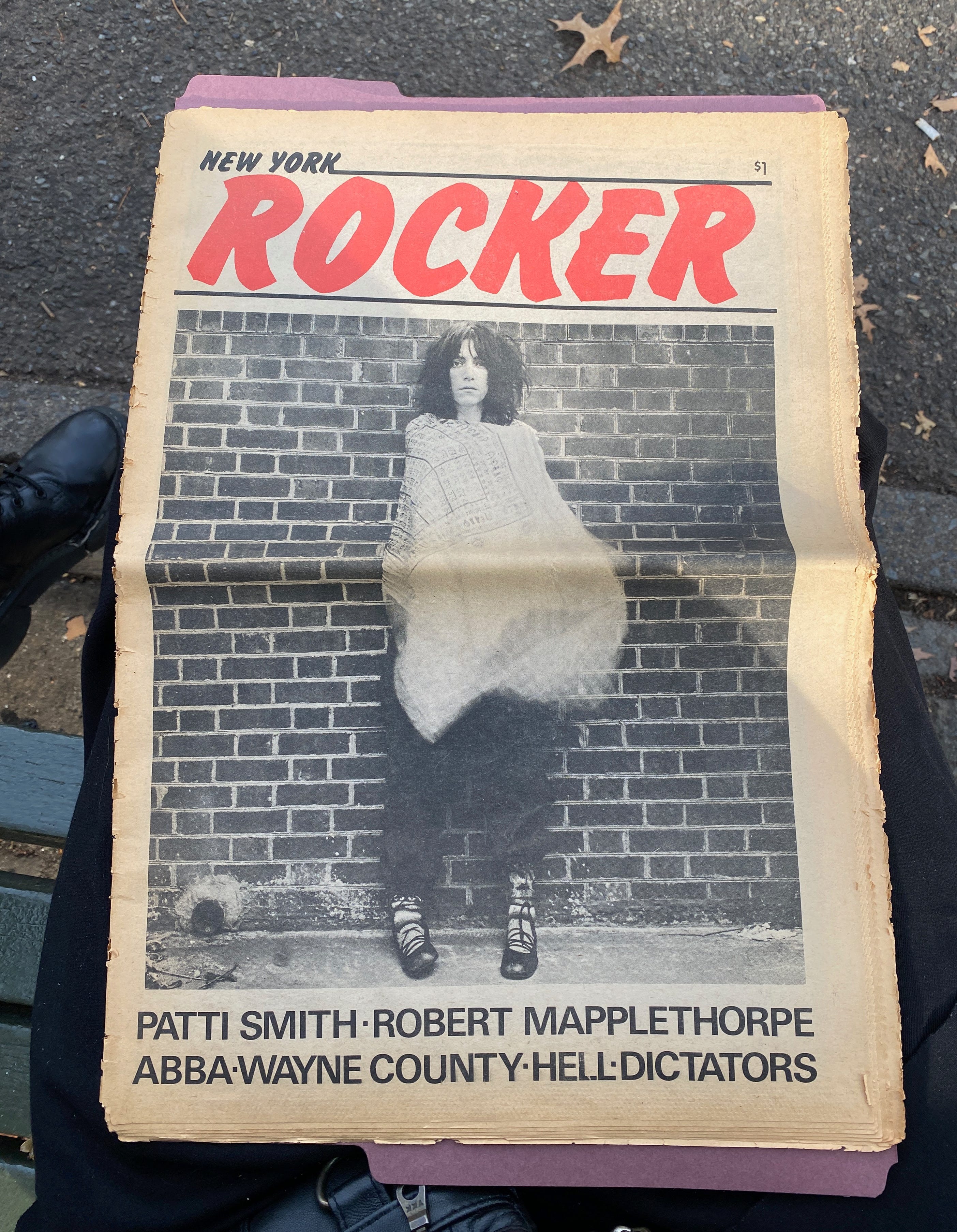 Hands on with a 1976 copy of New York Rocker with Patti Smith on