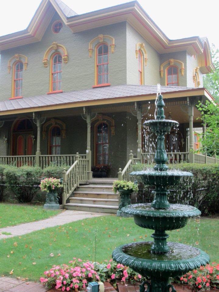 No photo description available.