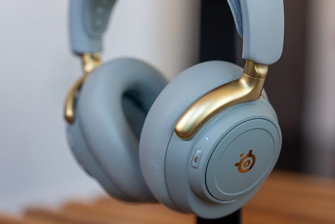 SteelSeries Arctis Nova Elite wireless gaming headset