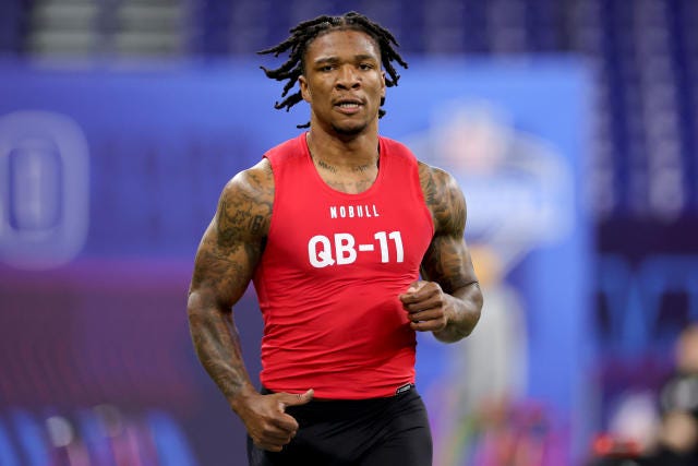 Florida QB Anthony Richardson stuns NFL combine with 4.43 40-yard dash,  record-setting jumps