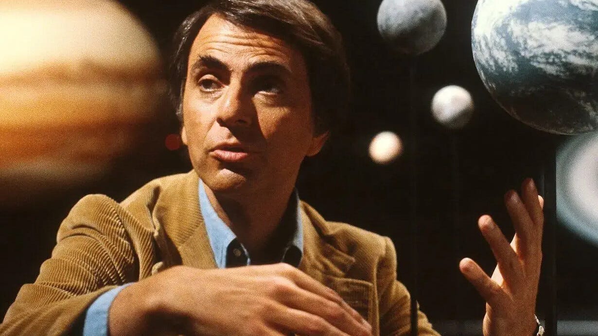 El-recuerdo-de-Carl-Sagan-y-de-Cosmos-permanece-como-la-puerta-luminosa-que-abrio-para-muchos-la.jpg (1230×692)