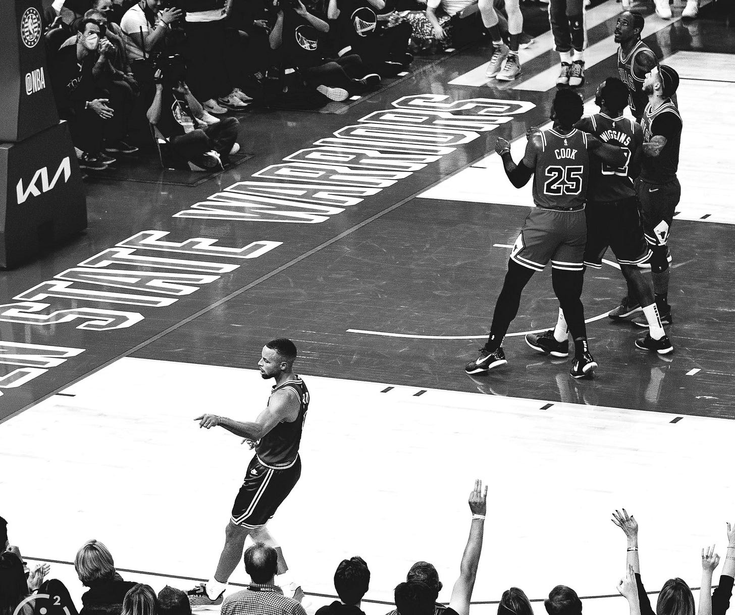 Bleacher Report Shared An Amazing Image Of Stephen Curry Pointing To Crowd Mid-Shot: "This Photo Of Curry Should Be In Every NBA Art Museum." - Fadeaway World Bleacher Report Shared An Amazing Image Of Stephen Curry Pointing To Crowd Mid-Shot: "This Photo Of Curry Should Be In Every NBA Art Museum." - Fadeaway World