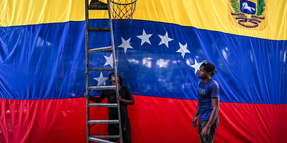 “War of the entire people”: Venezuela's Grassroots Rise to Resist Trump's Naval Blockade