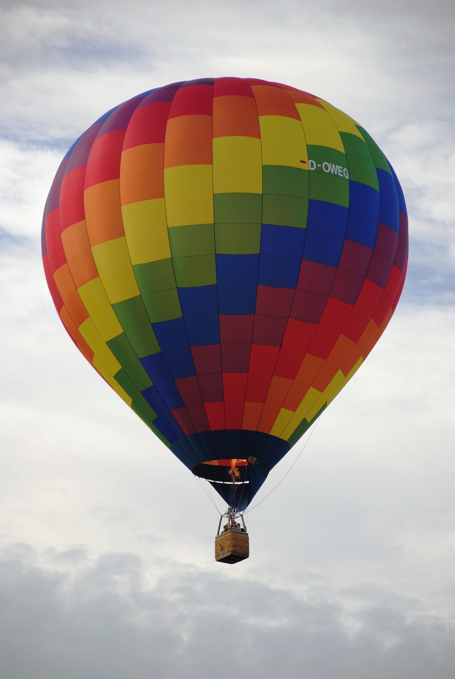 hot-air-balloon-balloon-sky-hot-air-balloon-ride-163314 hot-air-balloon-balloon-sky-hot-air-balloon-ride-163314