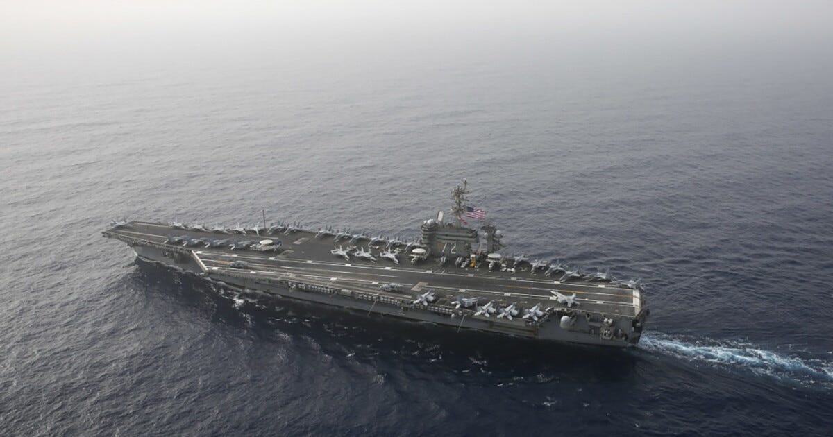 The aircraft carrier USS Abraham Lincoln at sea (file photo) The aircraft carrier USS Abraham Lincoln at sea (file photo)