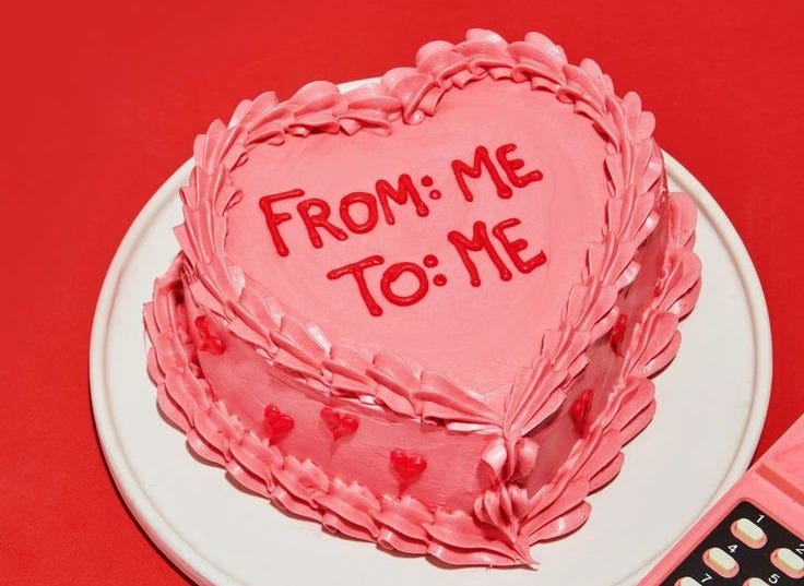 Bevat: a pink cake with the words From Me to Me in frosting with a pink vintage phone on red background