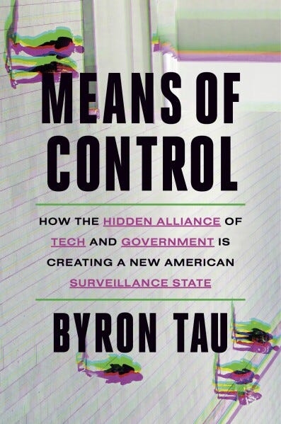 "Means of control" de Byron Tau es nuestro libro recomendado para el verano
