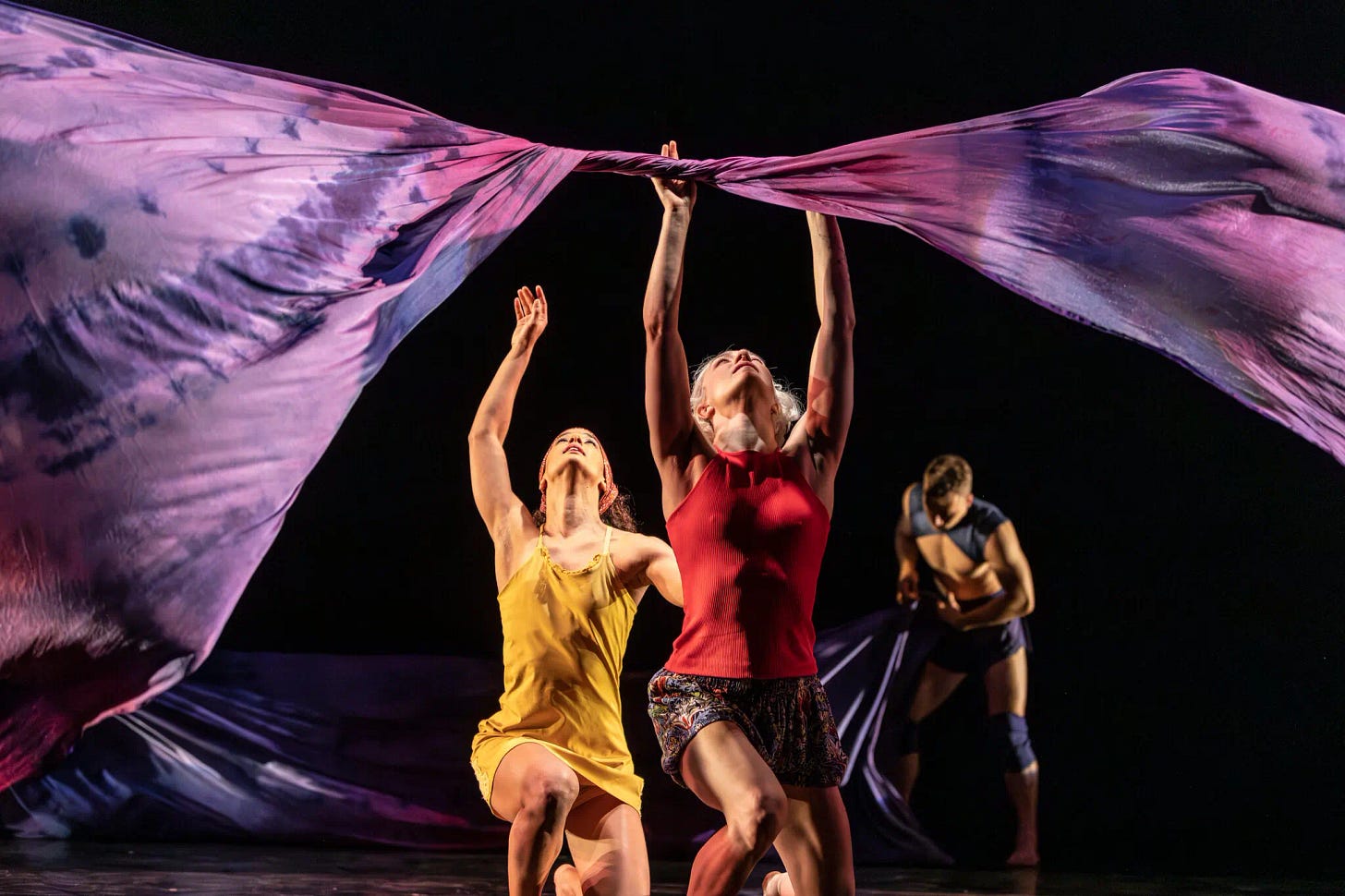 Pilobolus, the renowned dance company, marks its 50th anniversary with ...