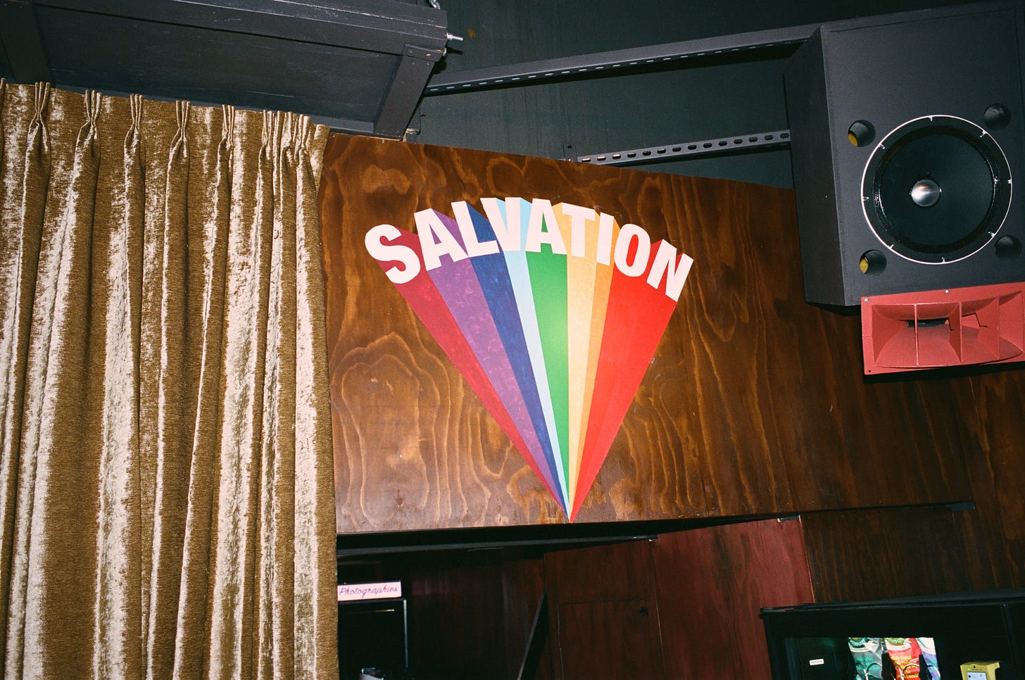 The rainbow Salvation sign