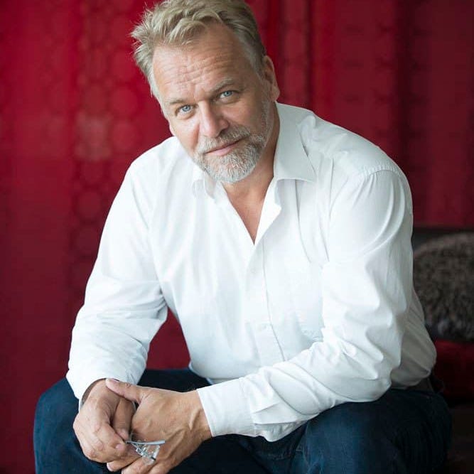 Dr. Andreas Kalcker