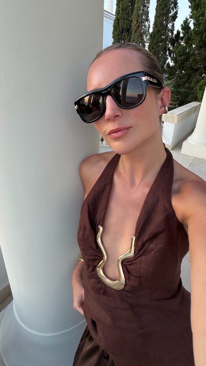 linen top, balloon trousers, gold cuff, the row bag, the row 90s bag, summer outgit, holiday outfit