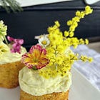 a cake decorator I'm not + a somewhat fancy cake